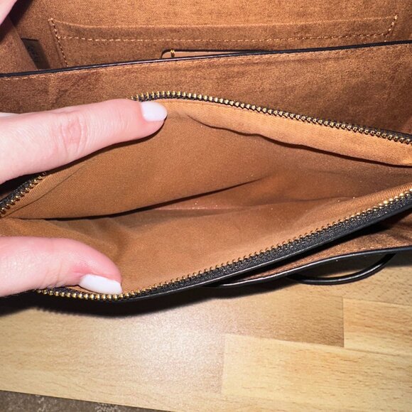 Coach Klare Crossbody Bag In Signature Canvas WITH matching wallet - Picture 8 of 16